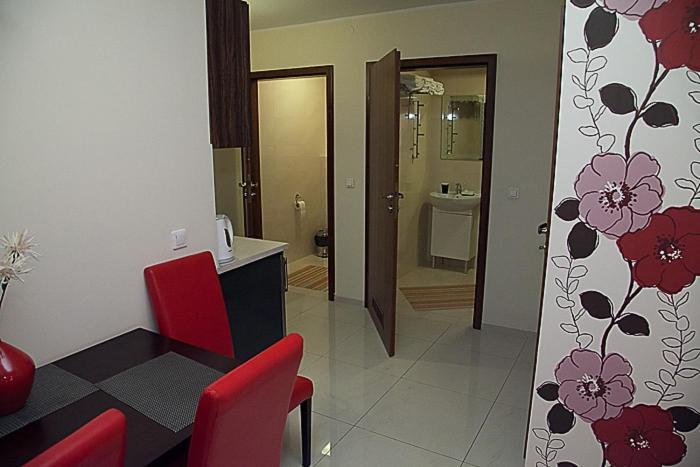 Aparthotel Apart-Lux Bytom Zimmer foto