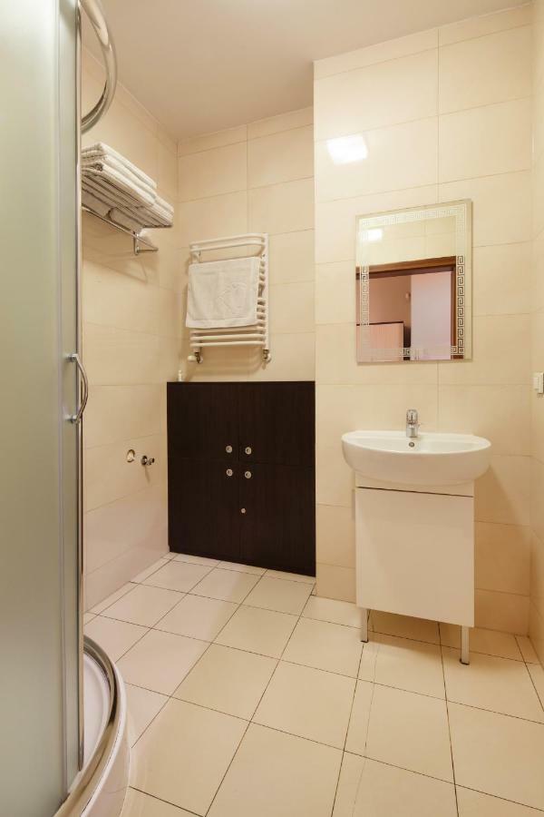 Aparthotel Apart-Lux Bytom Exterior foto